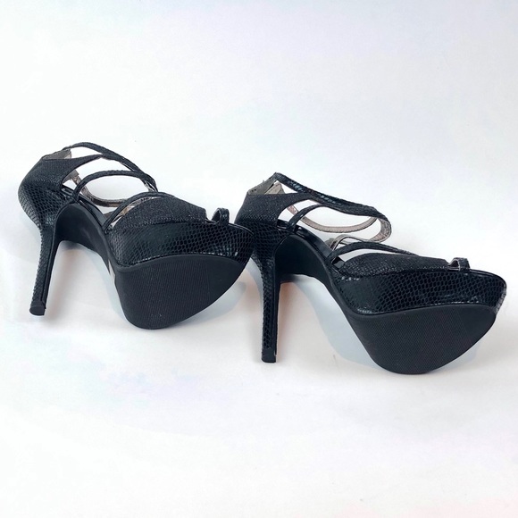 Charlotte Russe Women’s Black Heels - Picture 5 of 6